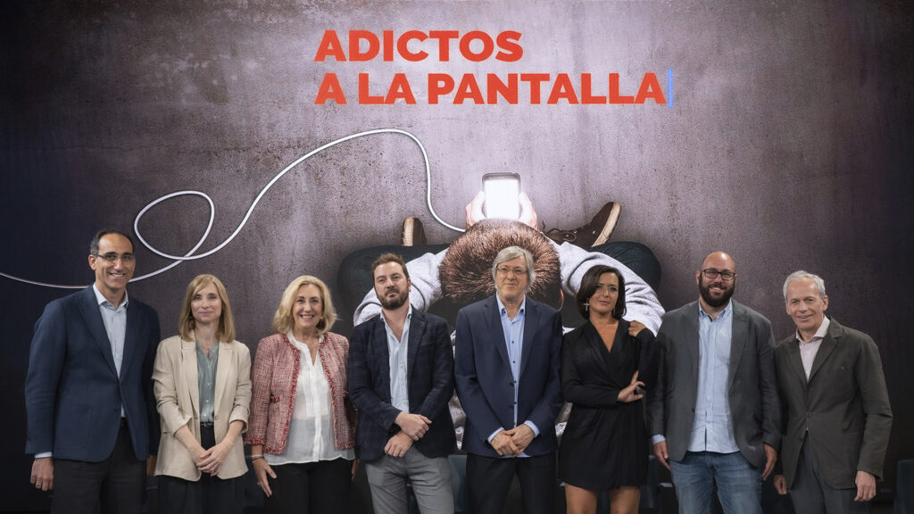 Preestreno Adictos a la pantalla
